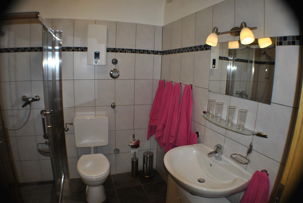 Apartmenthaus „Am Gersthof“ Am Nationalpark Kellerwald-Edersee Gellershausen ภายนอก รูปภาพ